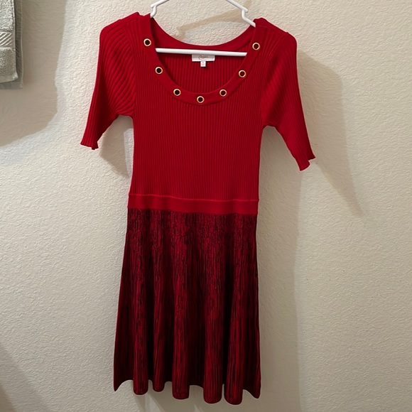 Red Dress - Picture 1 of 2